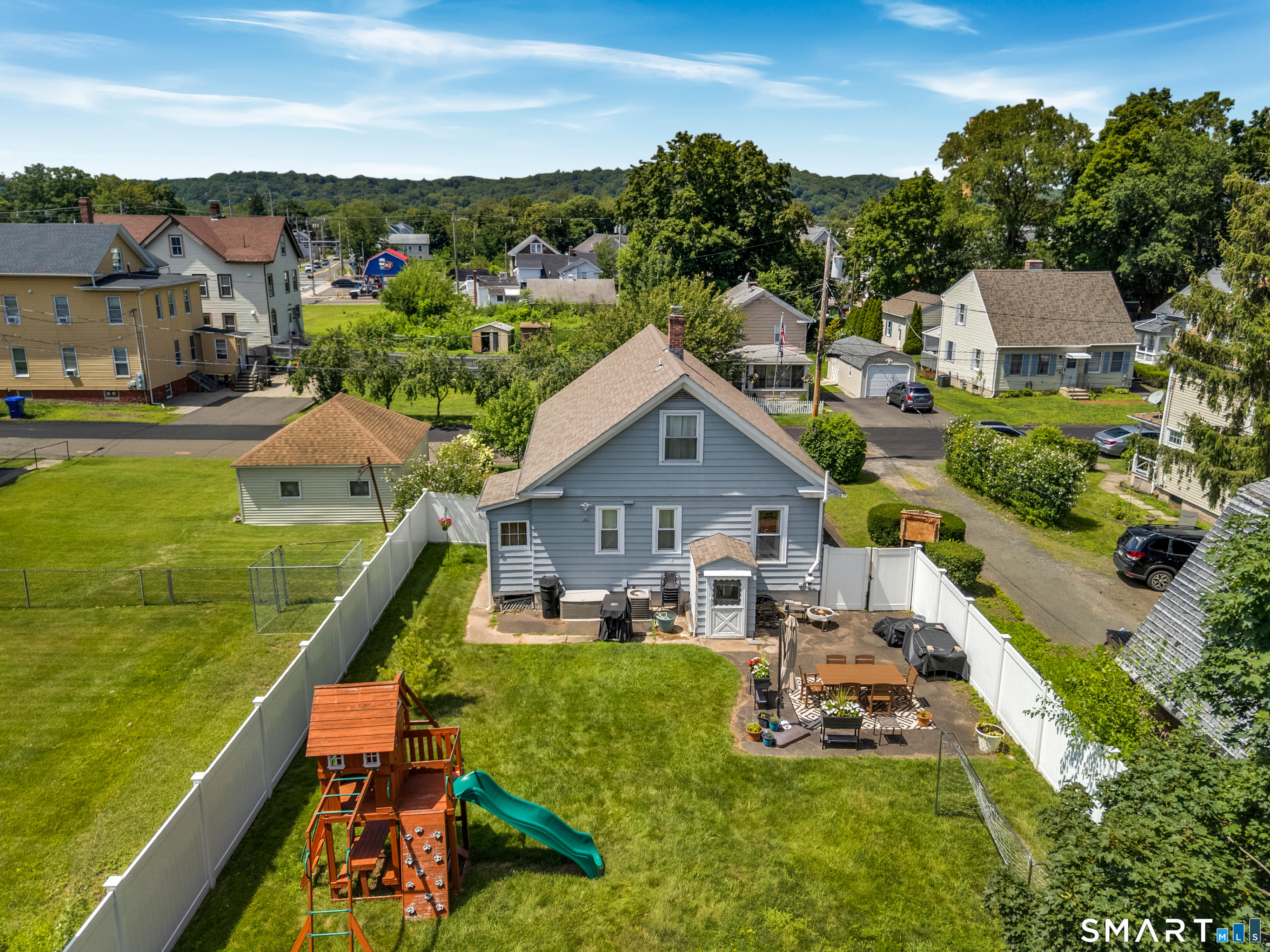 15 Laden Avenue Wallingford CT 06492