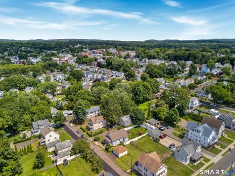 15 Laden Avenue Wallingford CT 06492
