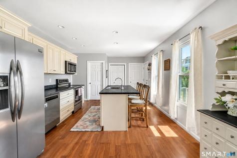 15 Laden Avenue Wallingford CT 06492