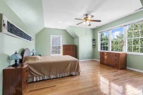 6 Revere Circle Southbury CT 06488