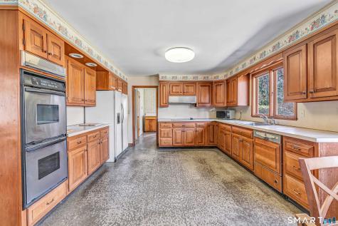 160 Sport Hill Road Easton CT 06612