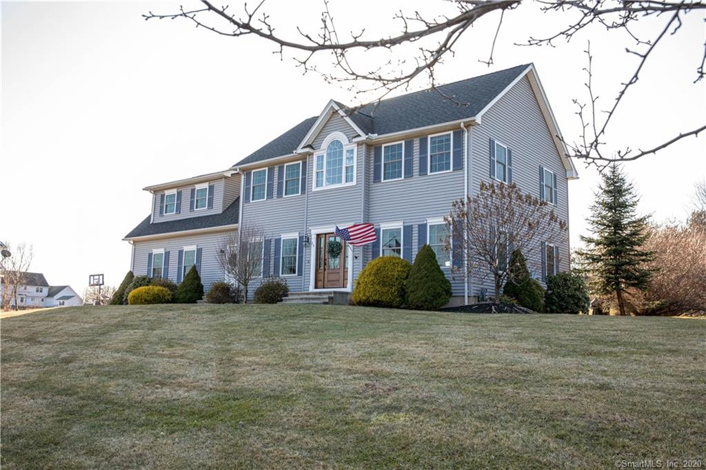25 Farmstead Lane Suffield CT 06078