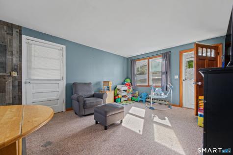 16 Oak Street Plymouth CT 06786