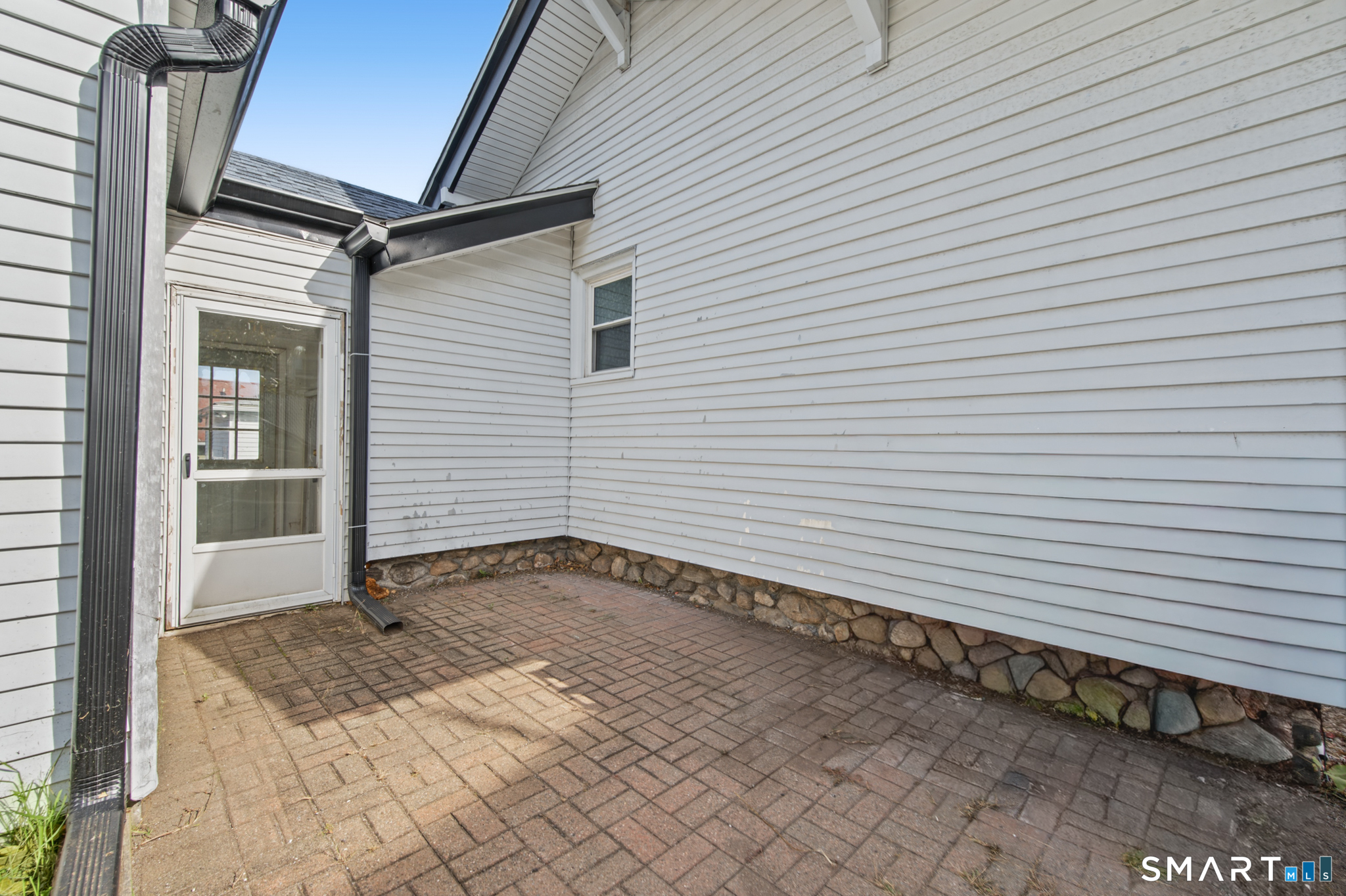 16 Oak Street Plymouth CT 06786