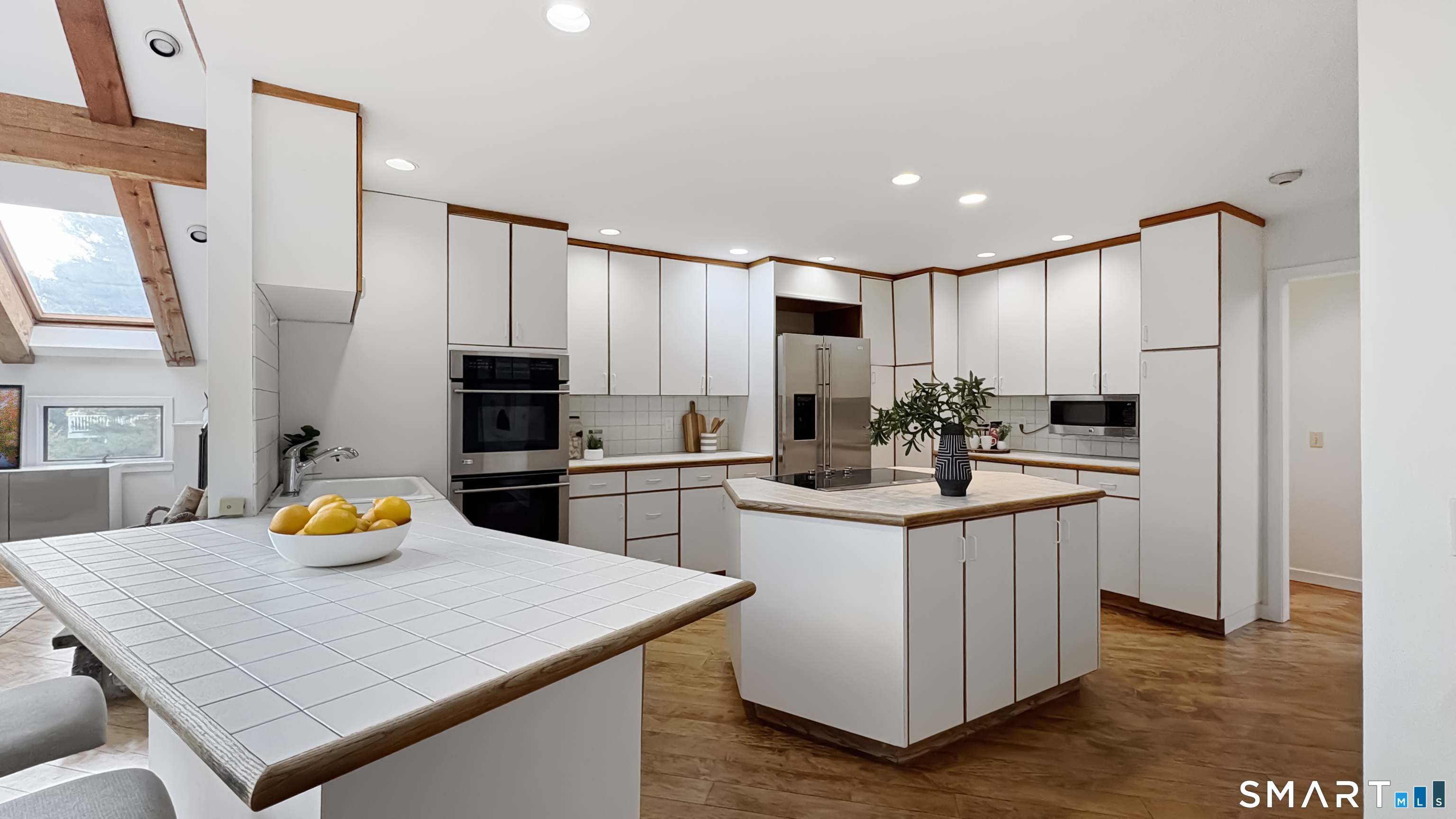 11 Soundview Farm Weston CT 06883