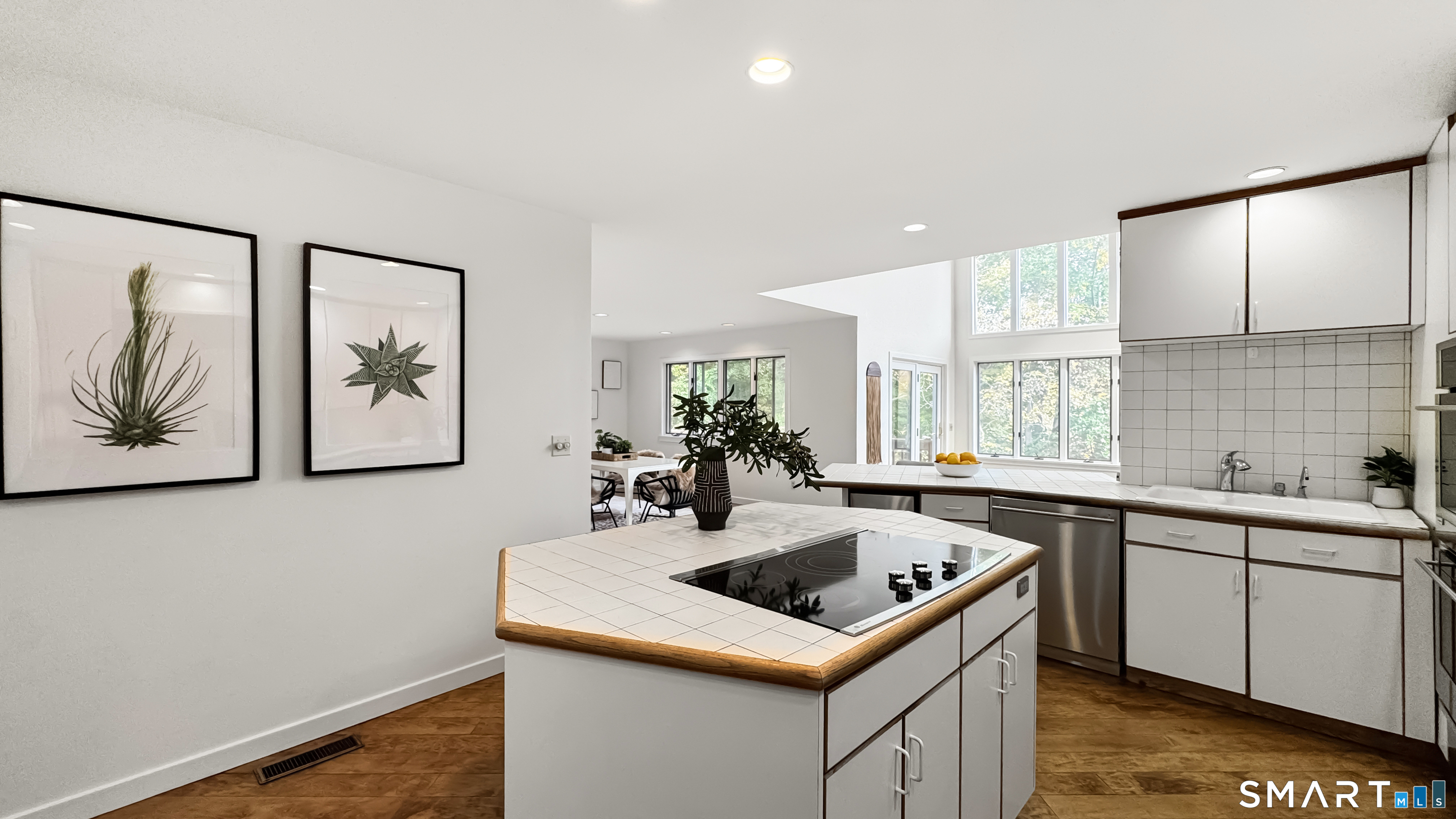 11 Soundview Farm Weston CT 06883
