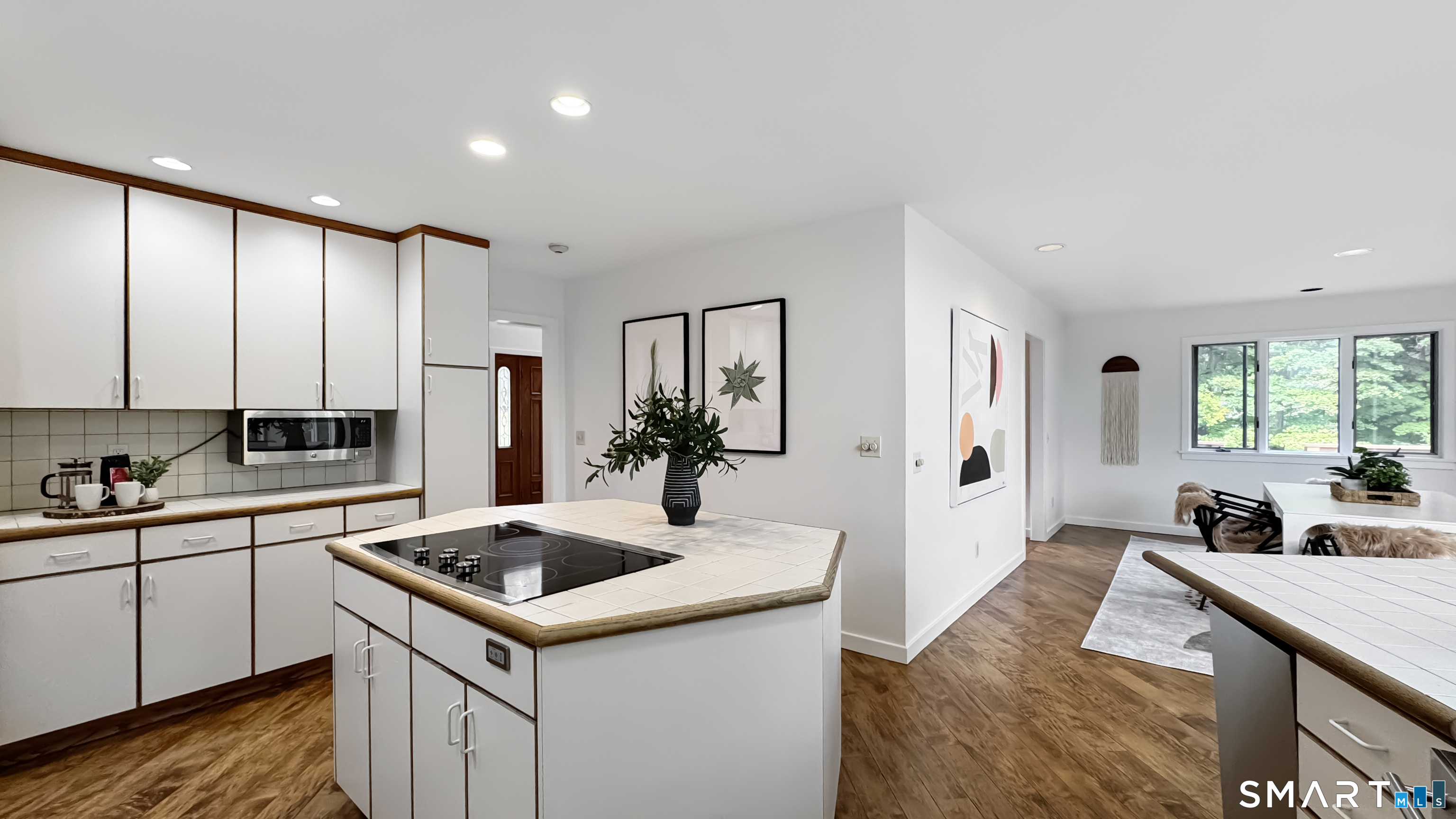 11 Soundview Farm Weston CT 06883