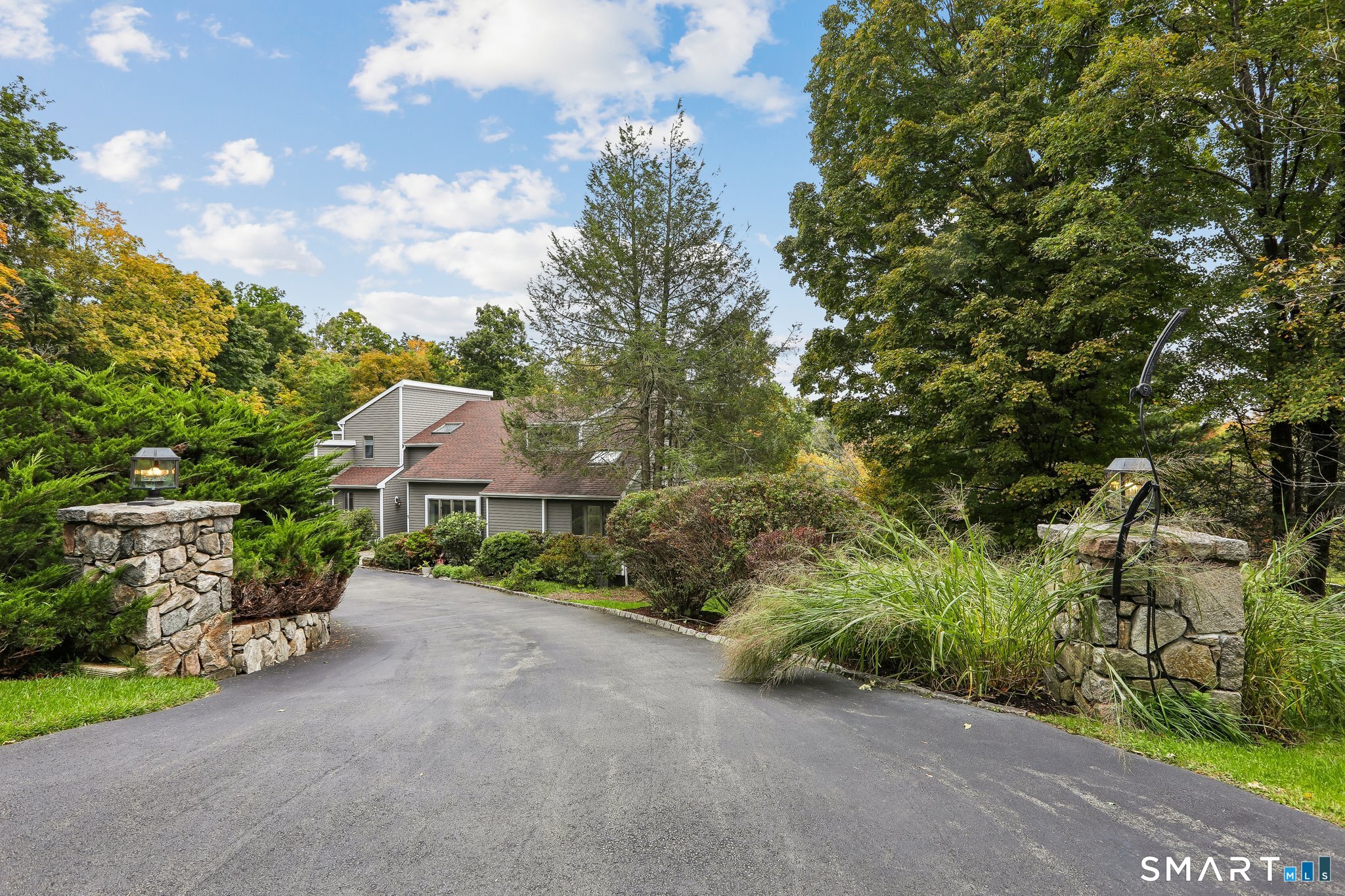 11 Soundview Farm Weston CT 06883
