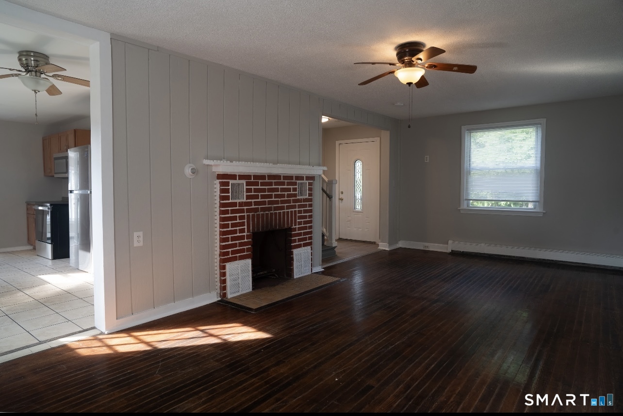 6 Harry Drive West Haven CT 06516