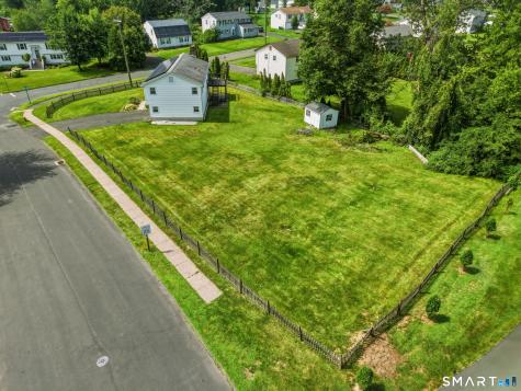 67 Sunnyfield Drive Windsor CT 06095