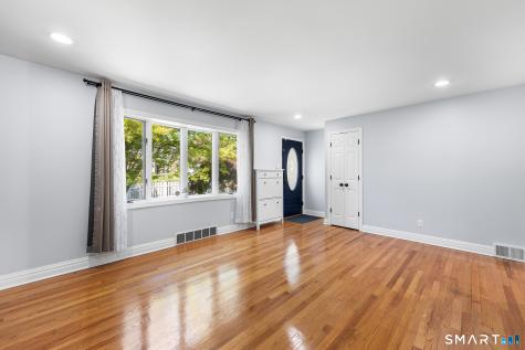 1710 Stratfield Road Fairfield CT 06825