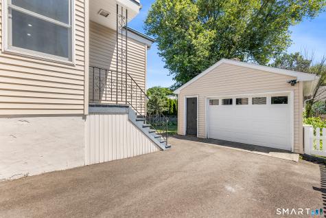 1710 Stratfield Road Fairfield CT 06825
