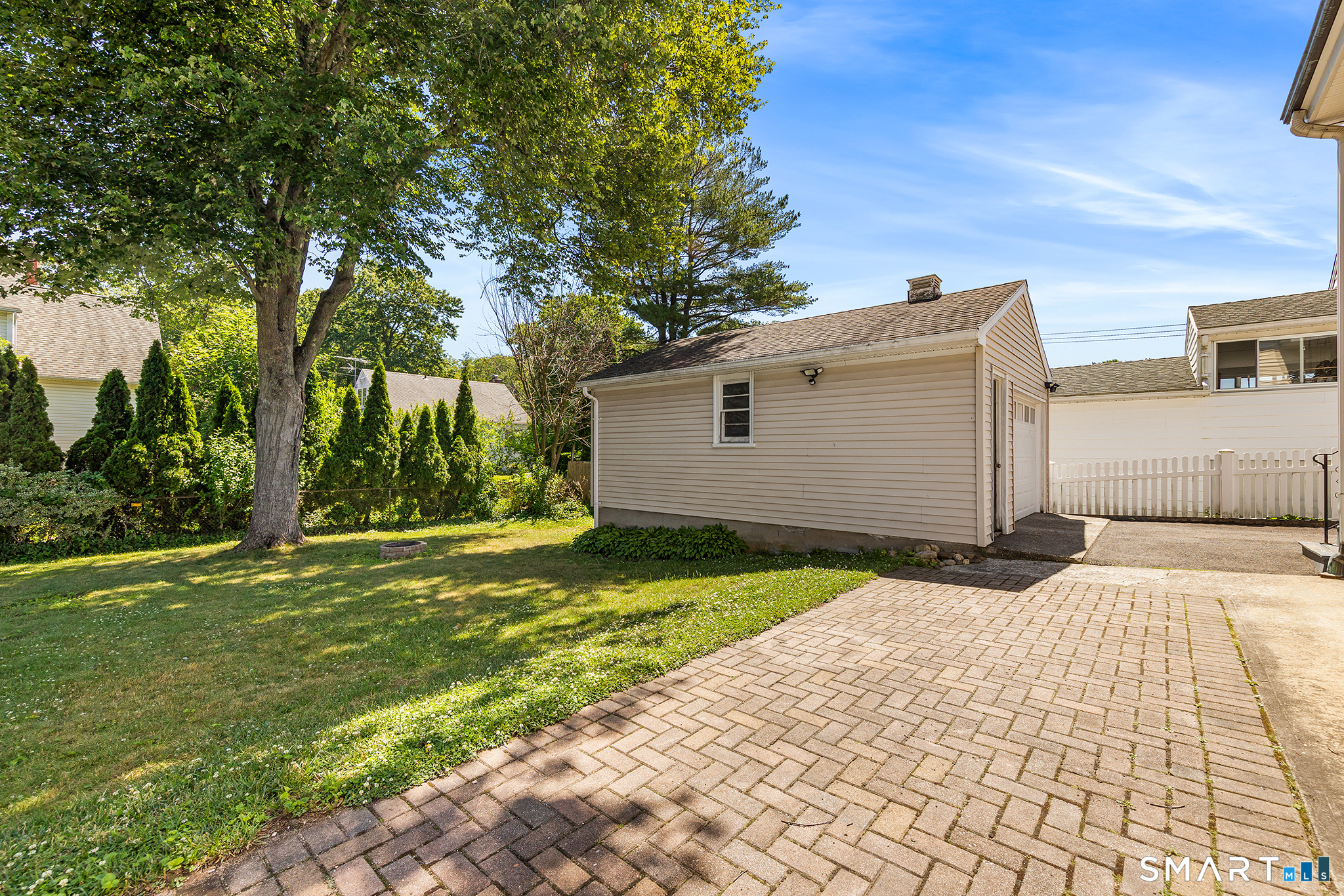 1710 Stratfield Road Fairfield CT 06825