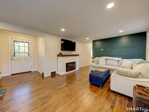 67 Mayflower Road Windsor CT 06095