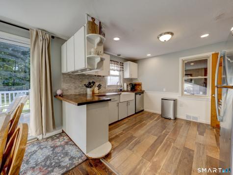 67 Mayflower Road Windsor CT 06095