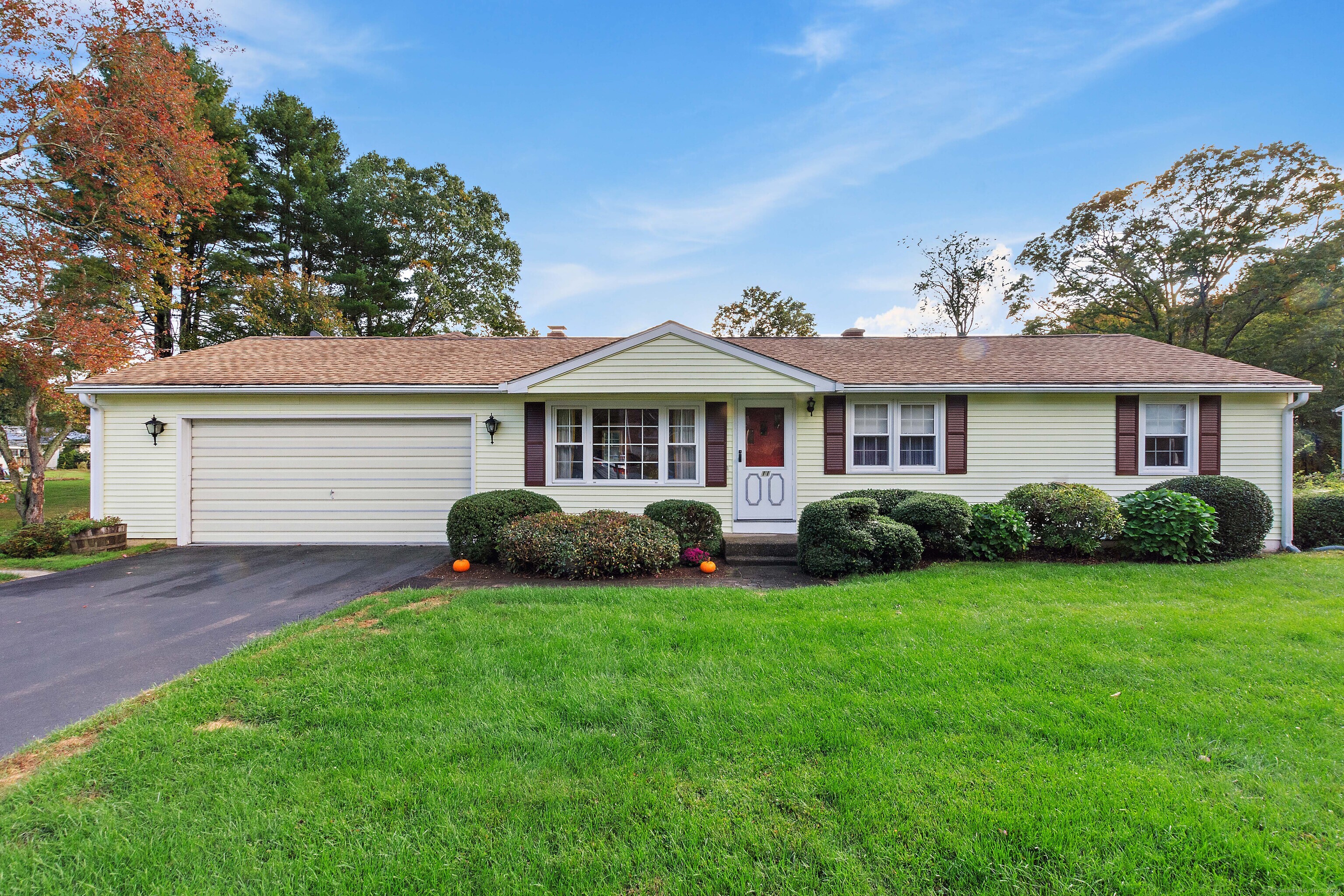 11 Blueberry Lane Brooklyn CT 06234