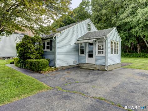 512 Pleasant Street Windham CT 06226