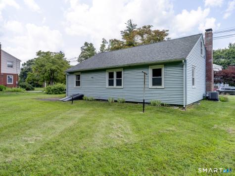 512 Pleasant Street Windham CT 06226