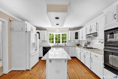 3 Glenmore Drive Farmington CT 06032
