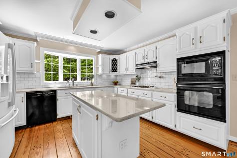 3 Glenmore Drive Farmington CT 06032