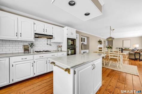 3 Glenmore Drive Farmington CT 06032