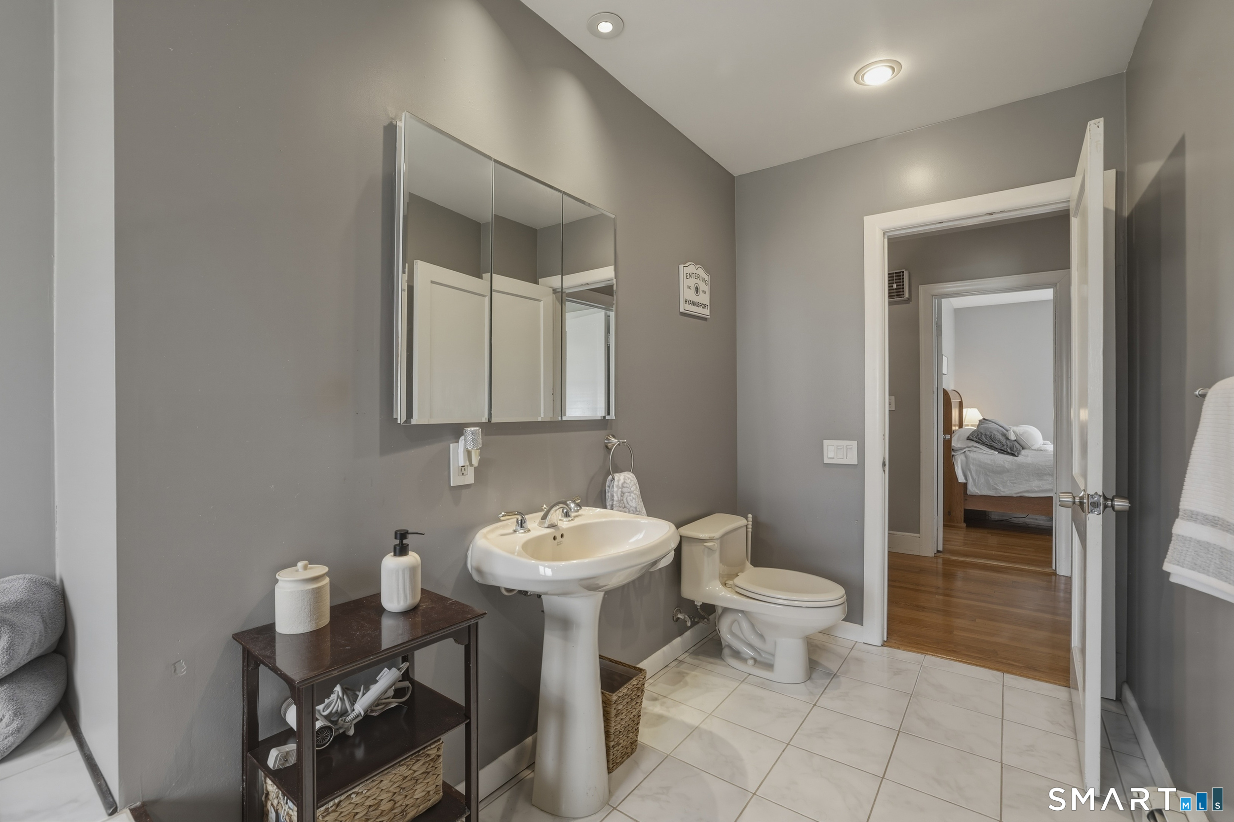 21 Weymouth Road Enfield CT 06082