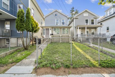 114 Blatchley Avenue New Haven CT 06513