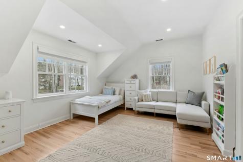 7 Homeward Lane Weston CT 06883