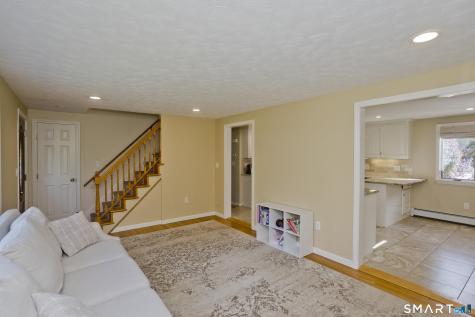 4 Hummingbird Lane Enfield CT 06082
