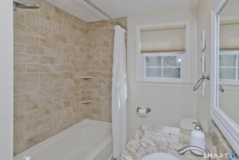 4 Hummingbird Lane Enfield CT 06082
