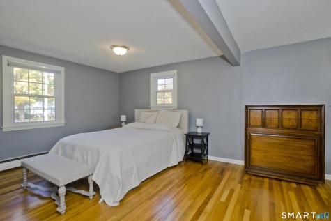 4 Hummingbird Lane Enfield CT 06082