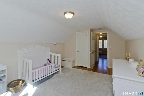 4 Hummingbird Lane Enfield CT 06082
