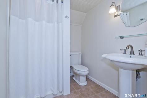4 Hummingbird Lane Enfield CT 06082