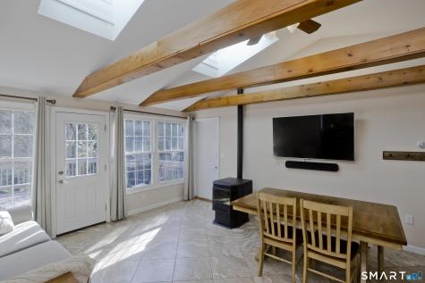 4 Hummingbird Lane Enfield CT 06082