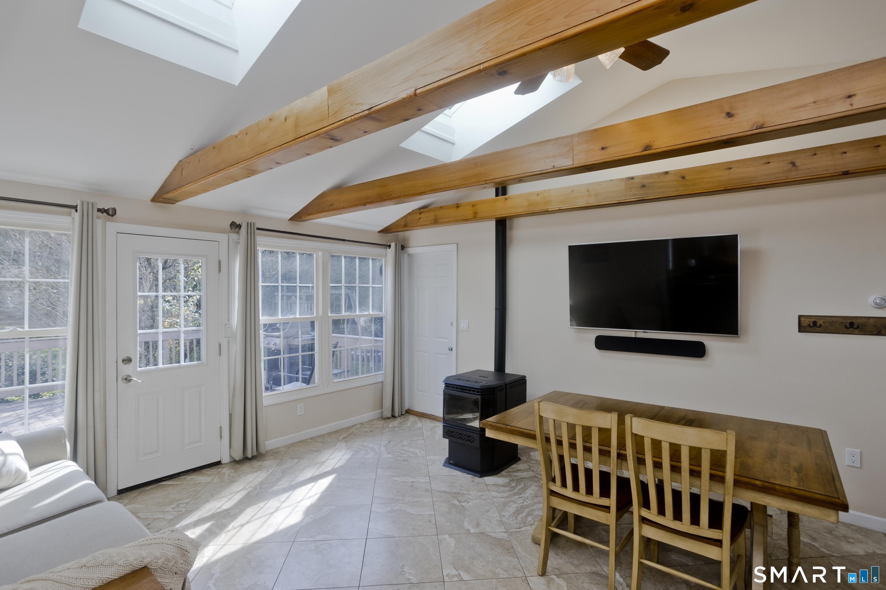 4 Hummingbird Lane Enfield CT 06082