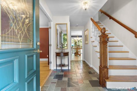 25 Wagon Hill Lane Avon CT 06001