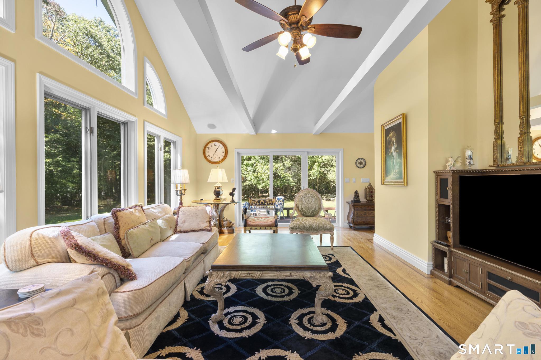 25 Wagon Hill Lane Avon CT 06001