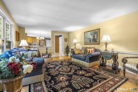 25 Wagon Hill Lane Avon CT 06001