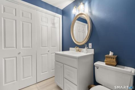25 Wagon Hill Lane Avon CT 06001