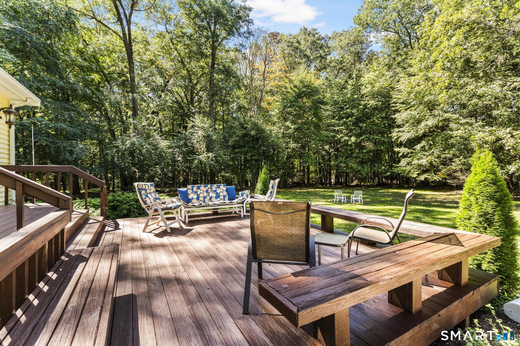 25 Wagon Hill Lane Avon CT 06001