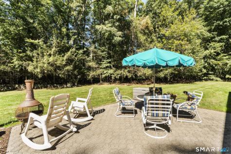 25 Wagon Hill Lane Avon CT 06001