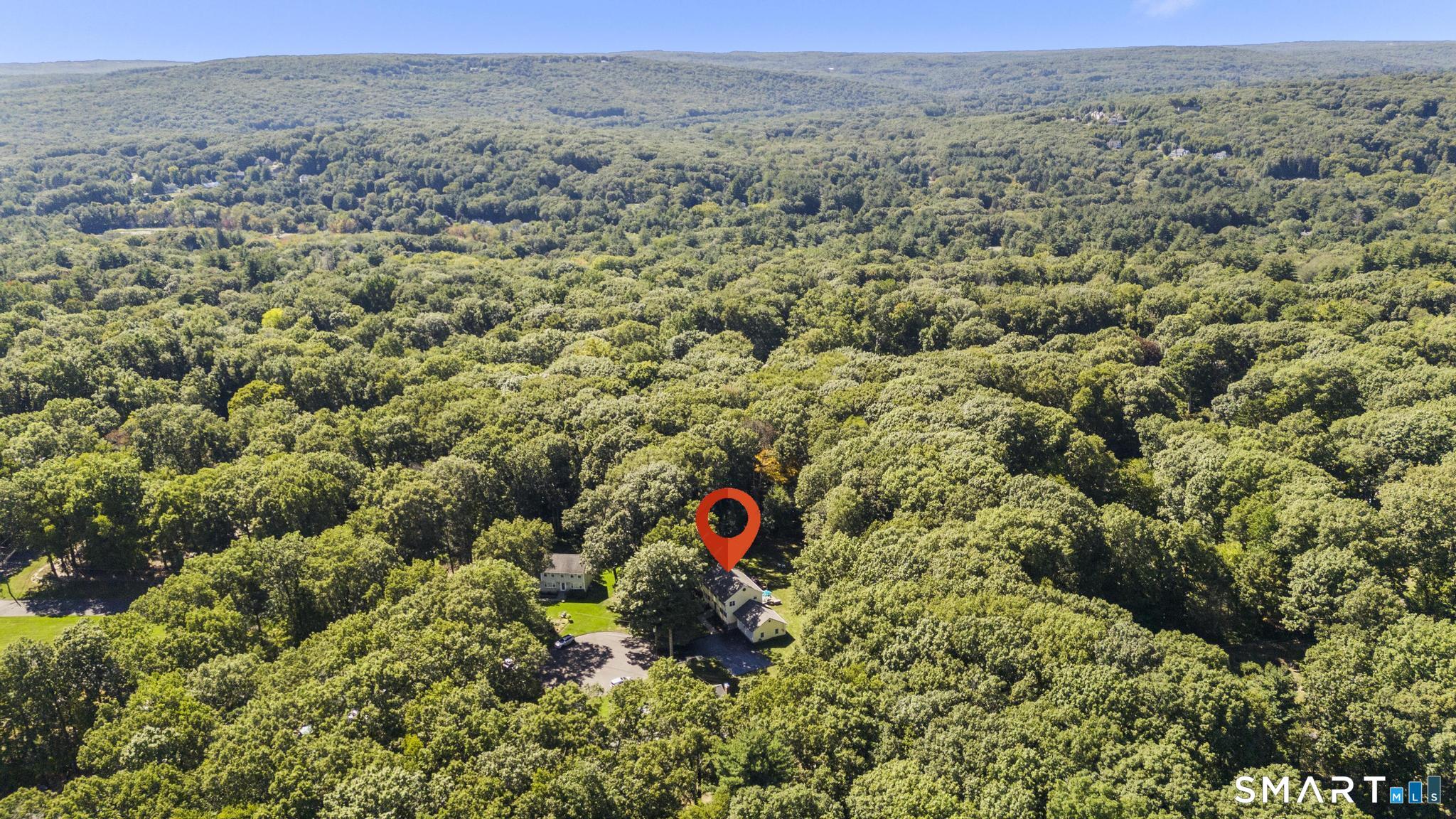 25 Wagon Hill Lane Avon CT 06001