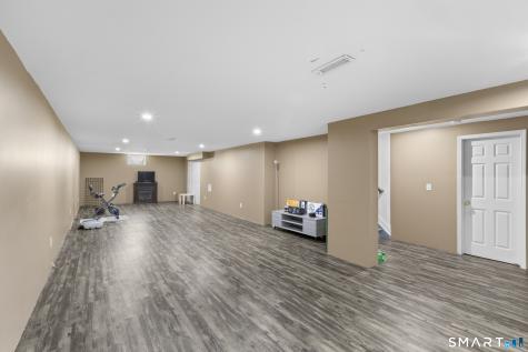 10 Reid Lane Bethel CT 06801