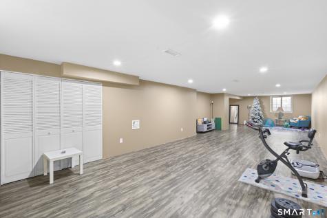 10 Reid Lane Bethel CT 06801