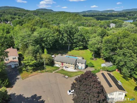 95 Lynn Drive Meriden CT 06451