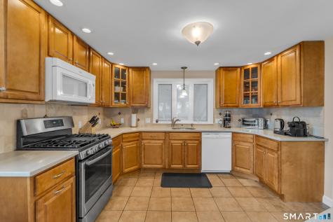 7 Van Rose Drive North Haven CT 06473