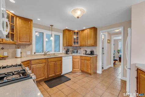 7 Van Rose Drive North Haven CT 06473