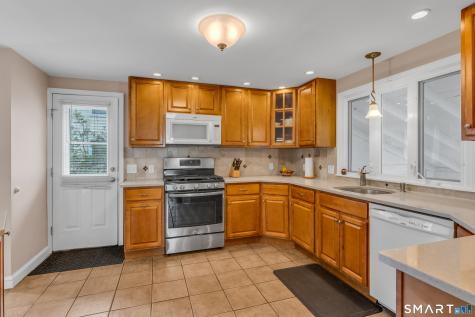7 Van Rose Drive North Haven CT 06473