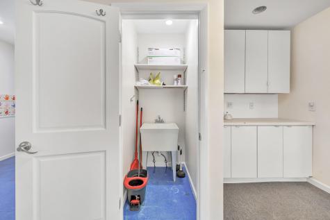 246 Lenox Avenue Bridgeport CT 06605