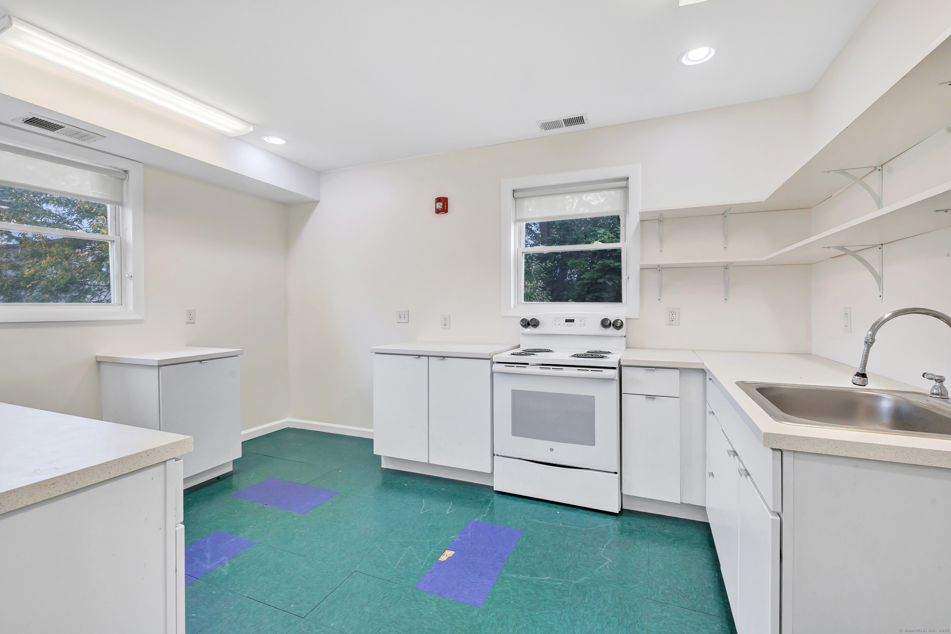 246 Lenox Avenue Bridgeport CT 06605